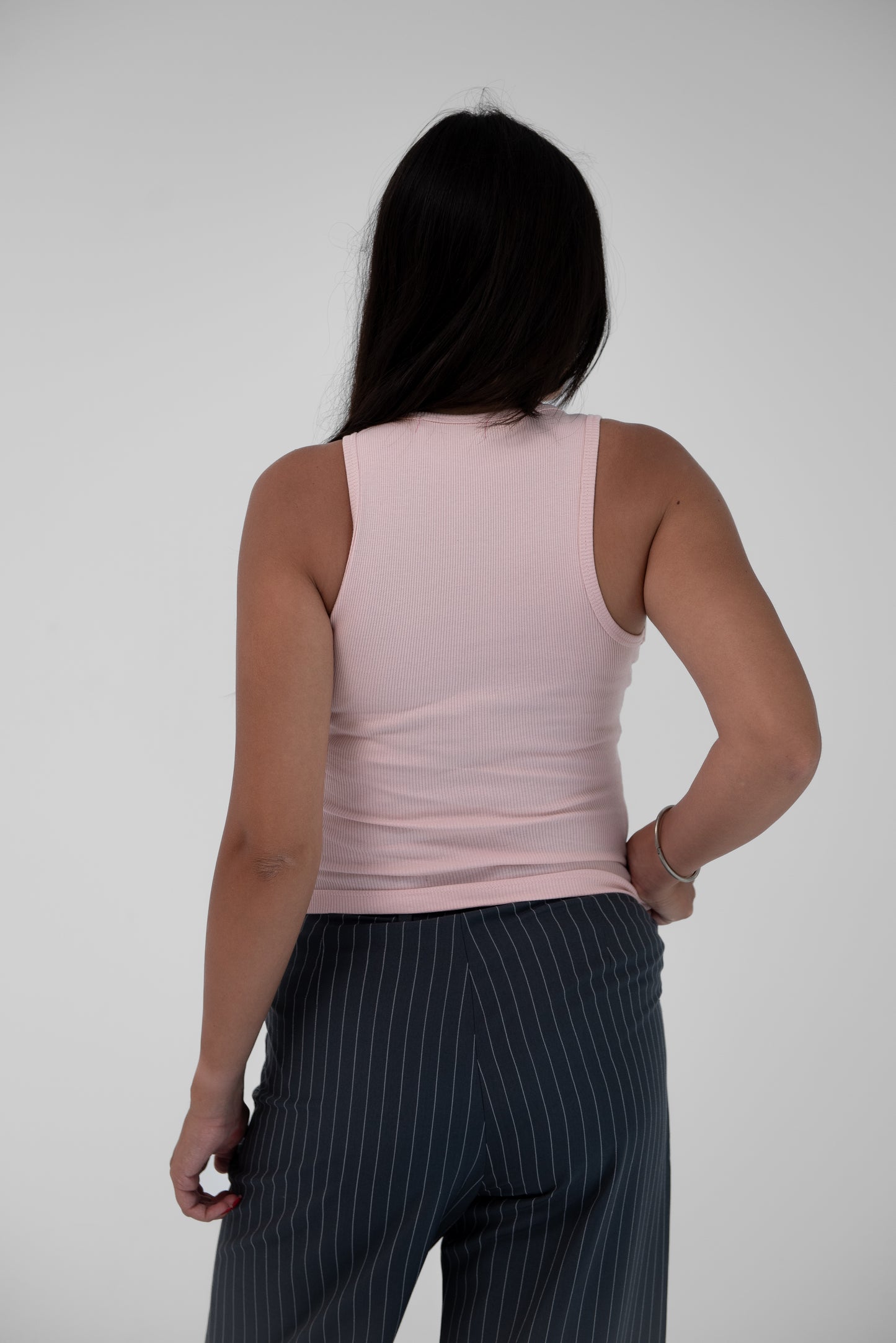 CREWNECK TANK