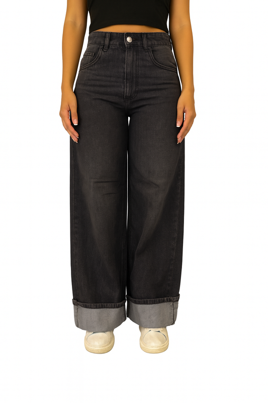 BLACK WASHED FLIPPED DENIM